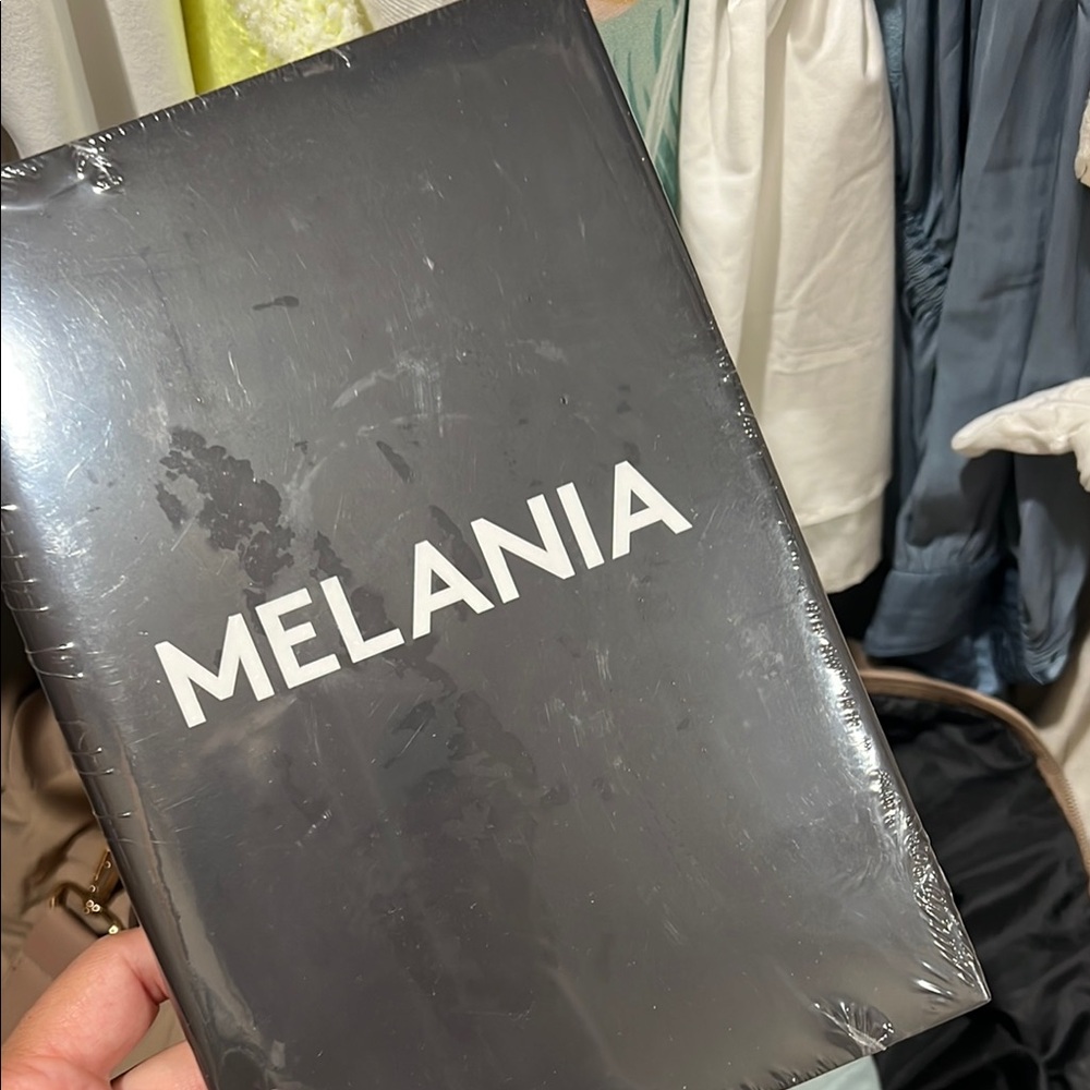 Melania Black Box